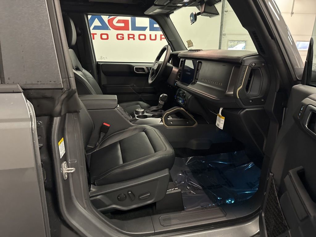 New 2025 Ford Bronco Badlands AWD/4WD image 42