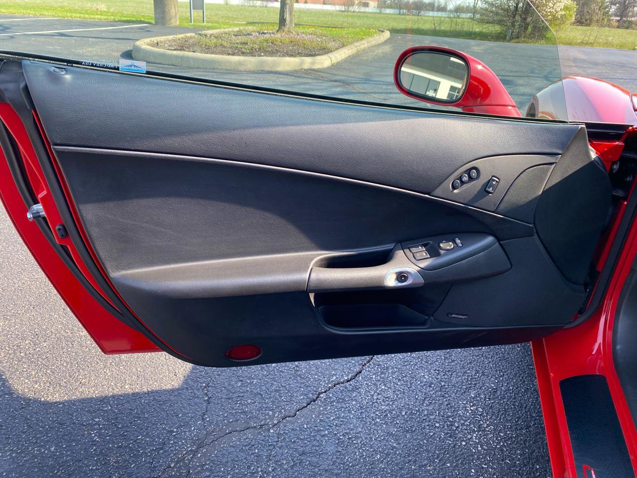 Used 2005 Chevrolet Corvette Convertible w/ Preferred Equipment Group image 22