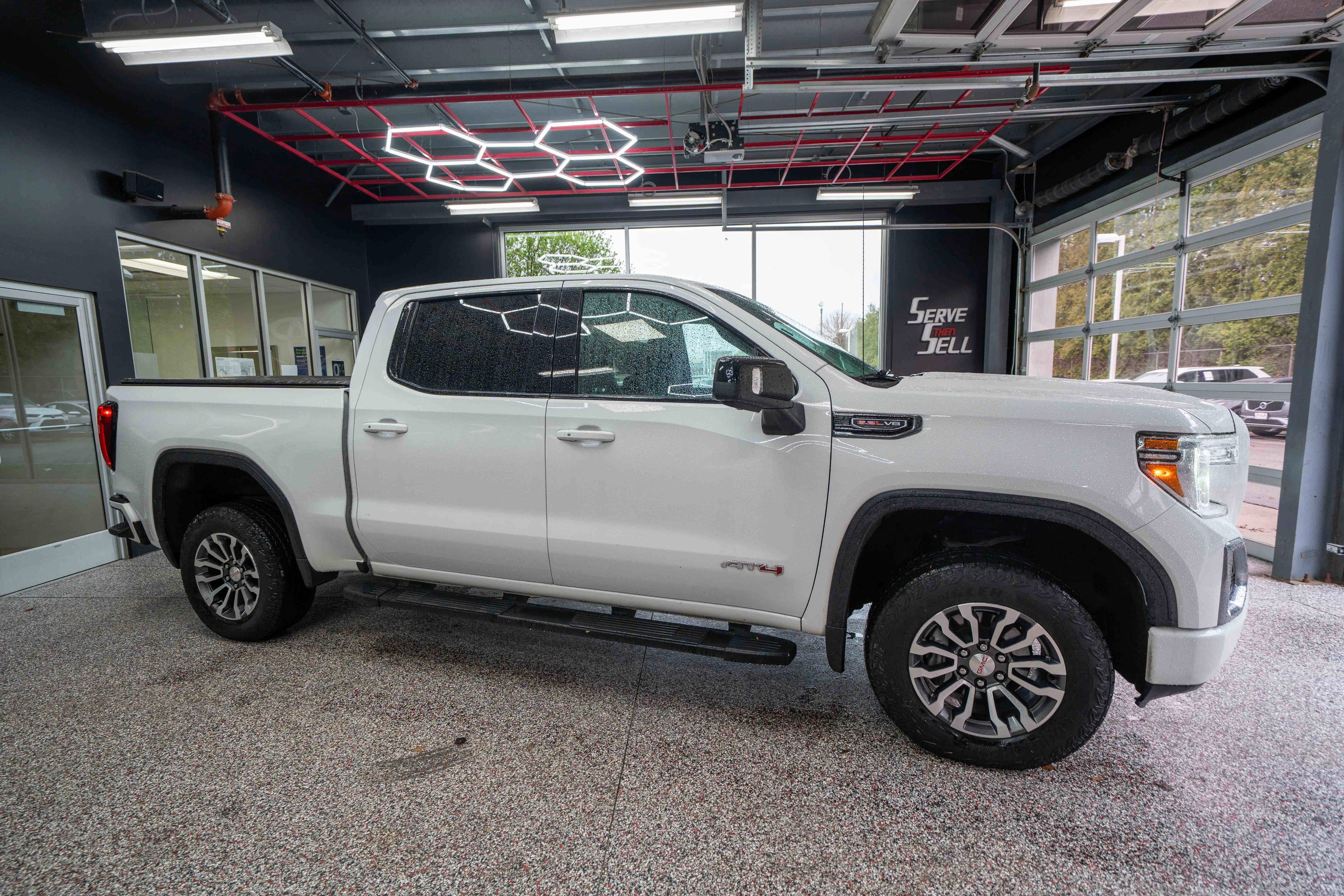 Used 2019 GMC Sierra 1500 AT4 w/ AT4 Premium Package image 5
