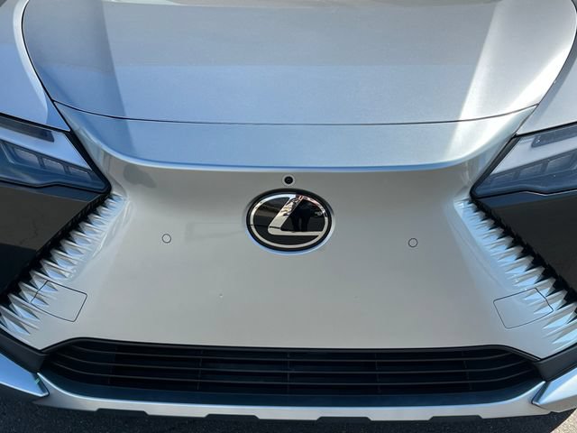 Used 2024 Lexus RZ 450e Premium AWD/4WD video 4