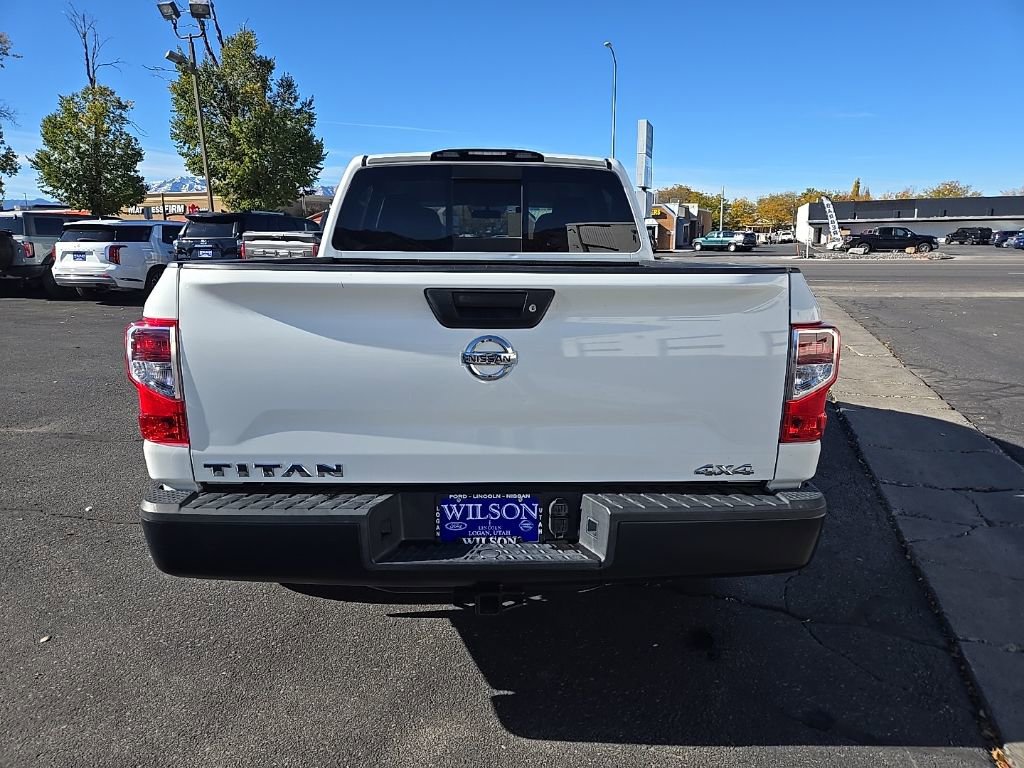 Used 2017 Nissan Titan S image 6