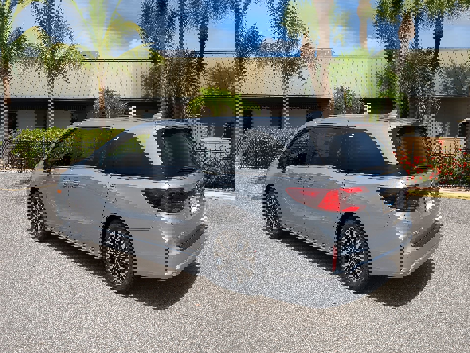 New 2026 Honda Odyssey Elite image 8