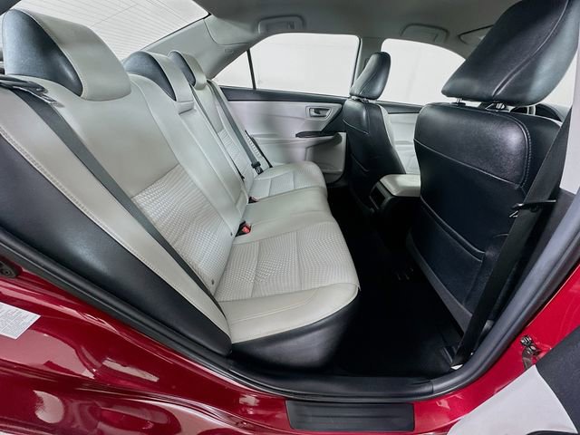 Used 2015 Toyota Camry SE image 8