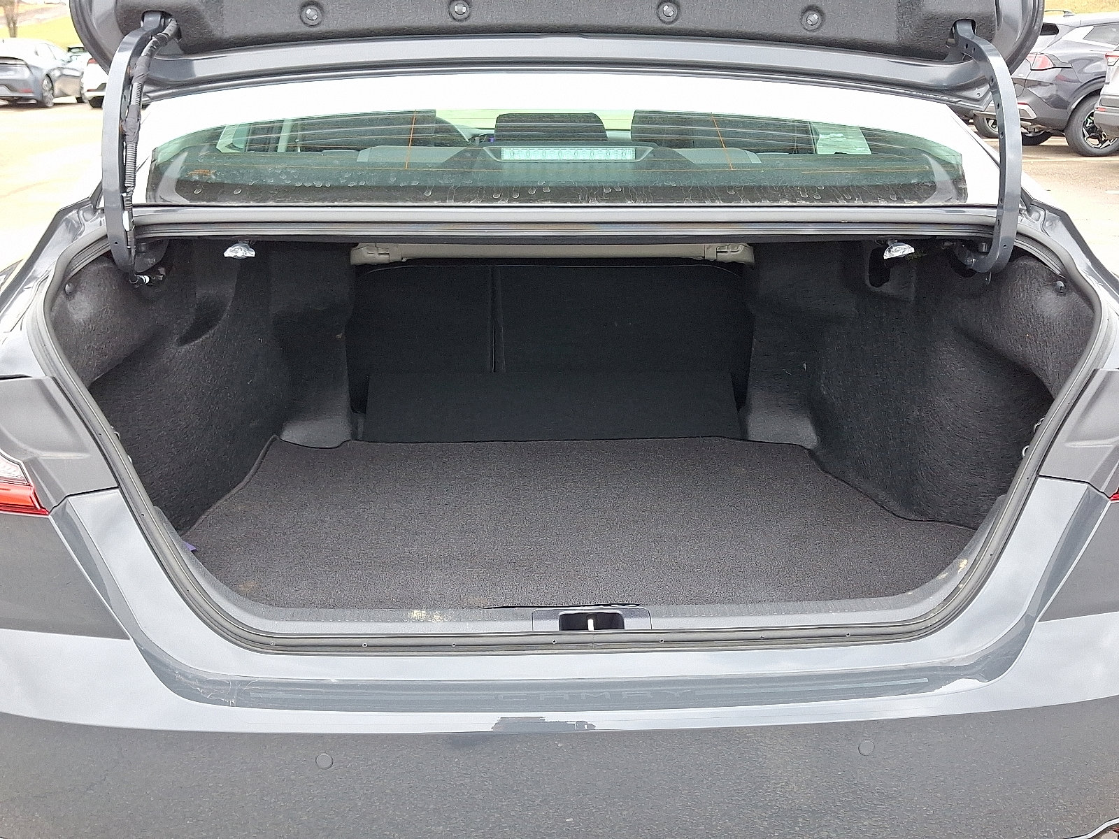 Used 2025 Toyota Camry XLE w/ Premium Plus Package image 28