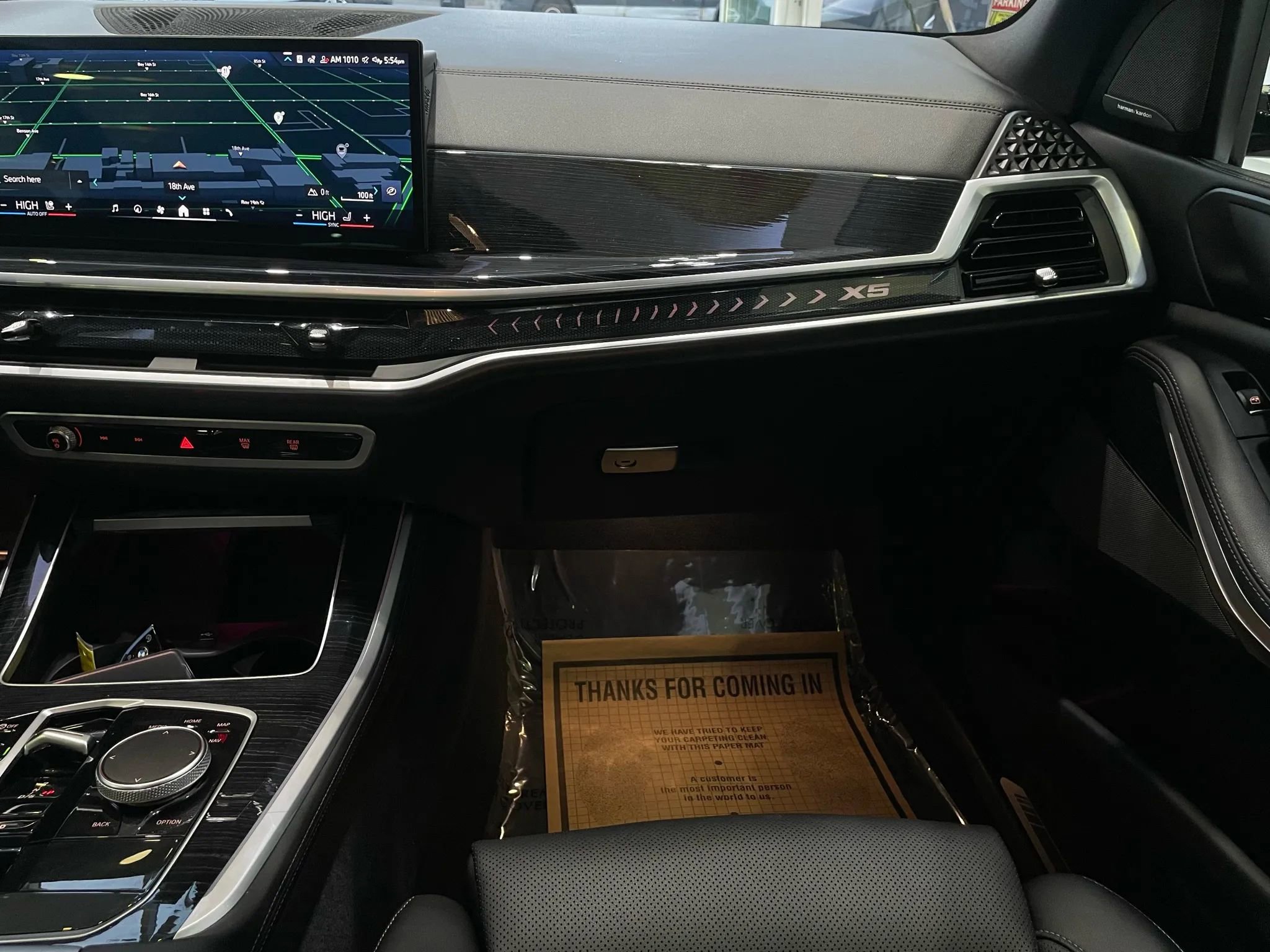 Used 2024 BMW X5 xDrive40i w/ M Sport Package image 25