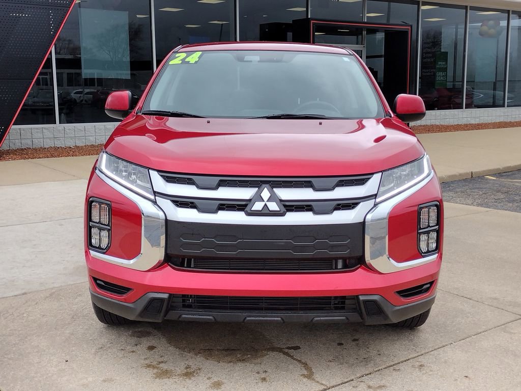 Used 2024 Mitsubishi Outlander Sport ES image 2