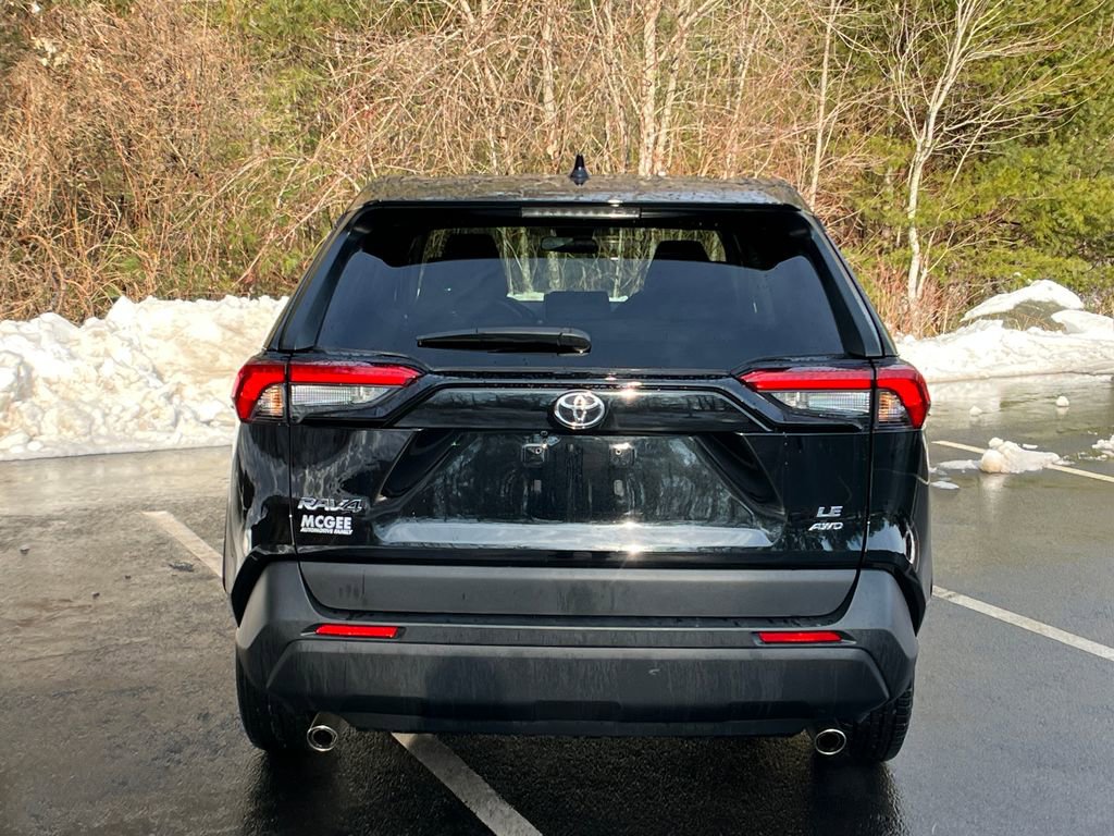 Used 2024 Toyota RAV4 LE image 4