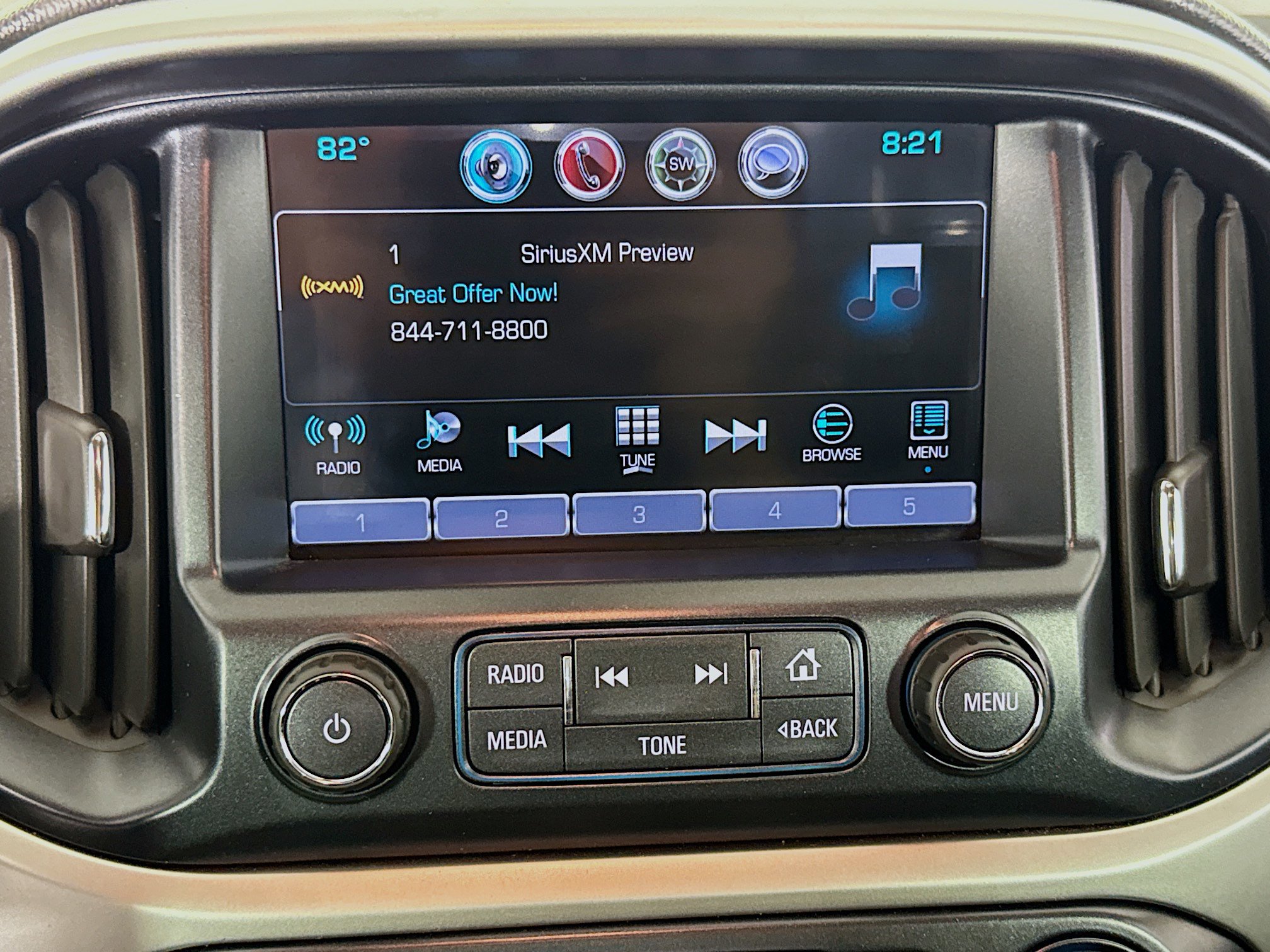 Used 2016 Chevrolet Colorado LT w/ LT Convenience Package RWD image 17