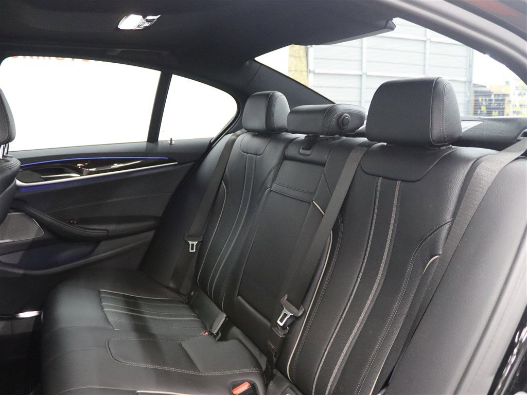 Used 2018 BMW 540i xDrive image 15