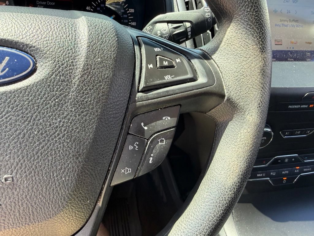 Used 2020 Ford Edge SE FWD image 25