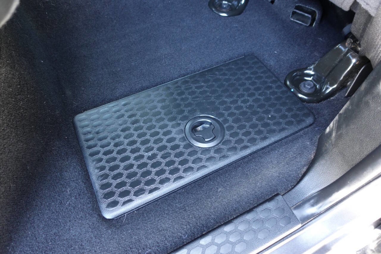 Used 2021 RAM 1500 Classic Warlock image 30