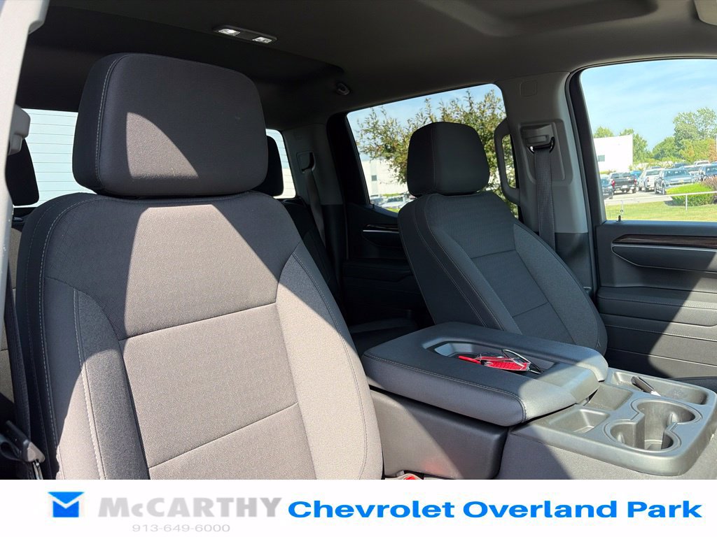 Used 2025 Chevrolet Silverado 1500 LT AWD/4WD image 28