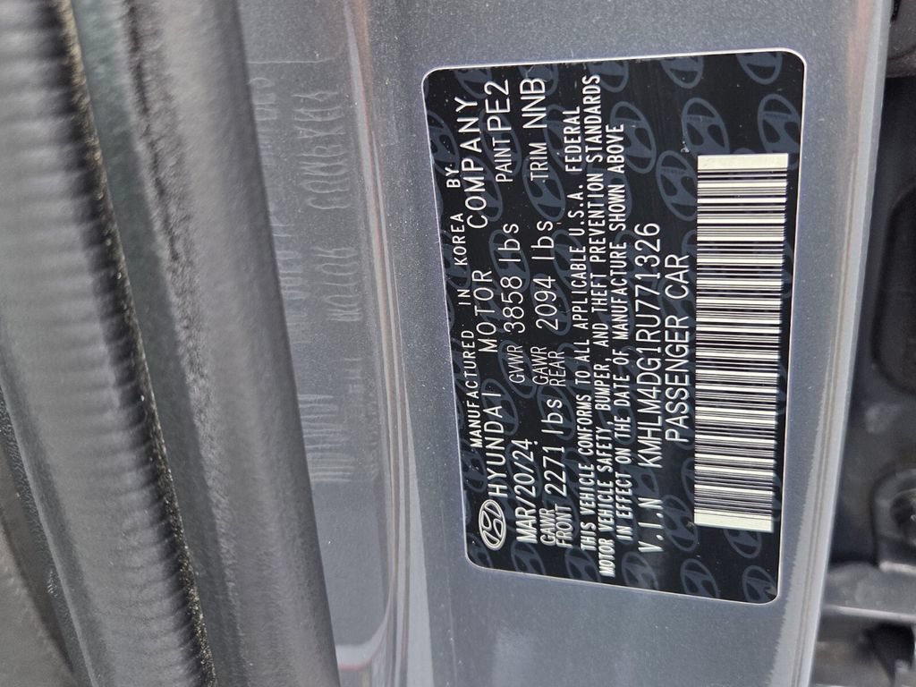 Used 2024 Hyundai Elantra SEL FWD image 19