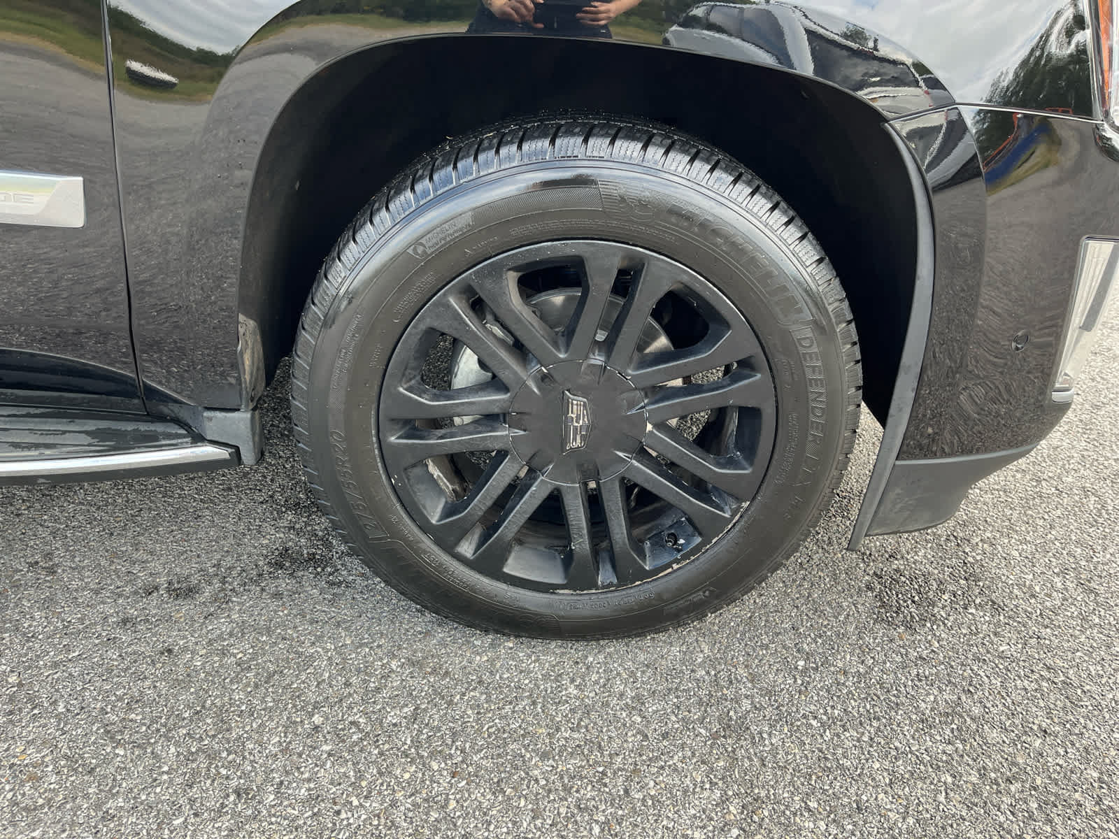 Used 2018 Cadillac Escalade 4WD image 32