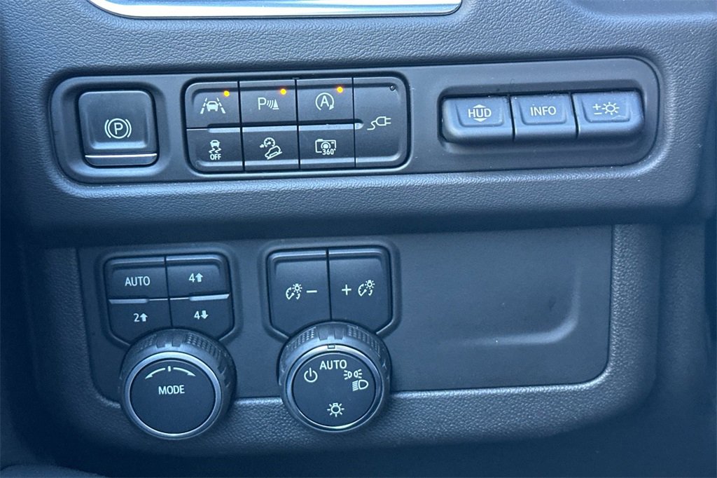 Used 2022 Chevrolet Tahoe High Country image 33