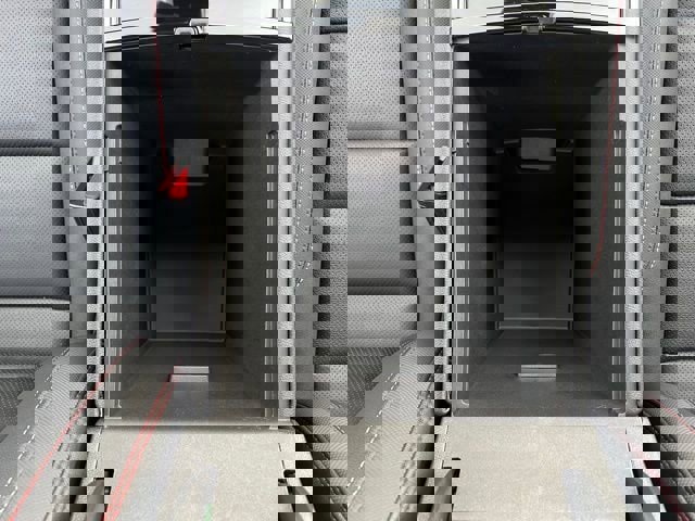 New 2026 Chevrolet Traverse RS image 36