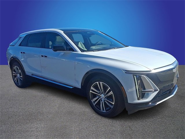 New 2026 Cadillac Lyriq Luxury image 3