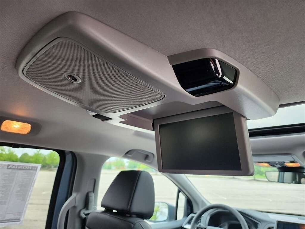 Used 2024 Honda Odyssey Touring image 24