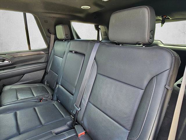 Used 2022 Chevrolet Tahoe Z71 w/ Luxury Package AWD/4WD image 20