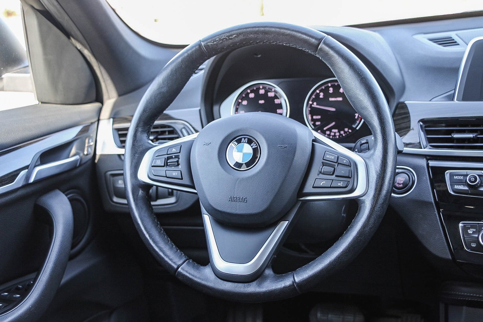 Used 2018 BMW X1 sDrive28i w/ Convenience Package image 15