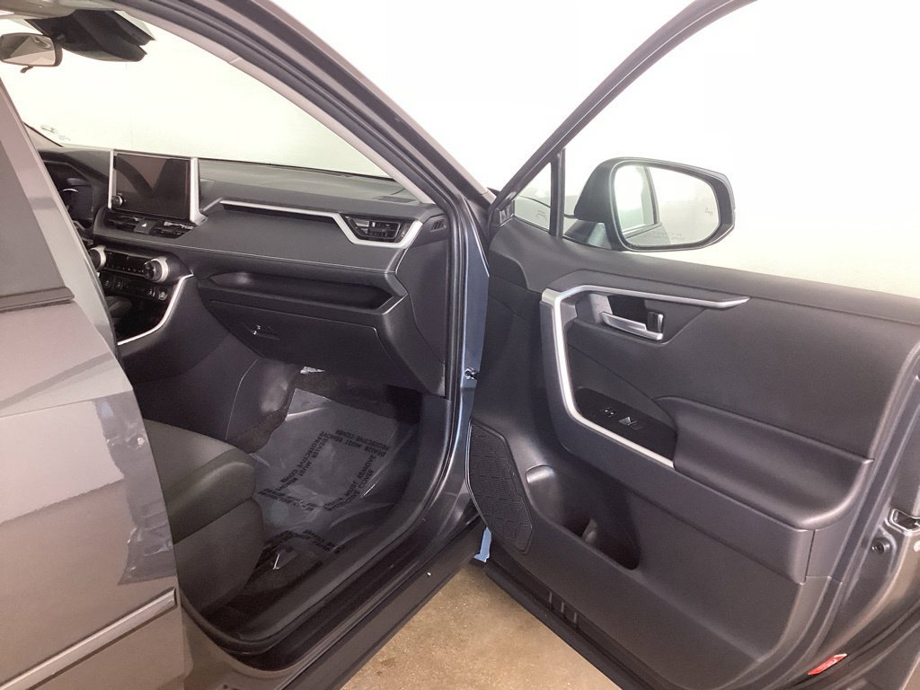 Used 2024 Toyota RAV4 XLE w/ Convenience Package AWD/4WD image 22