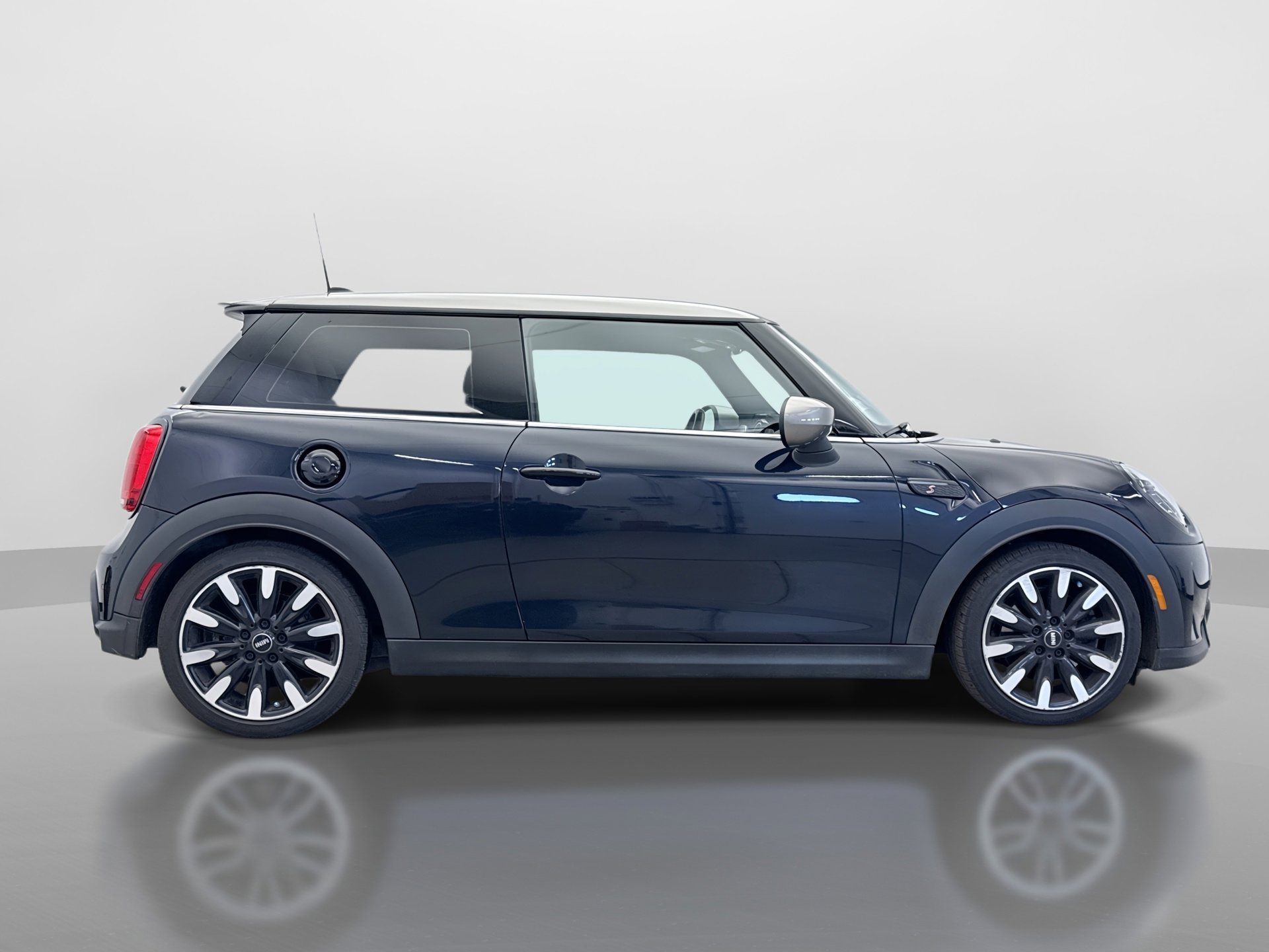 Used 2022 MINI Cooper S image 6