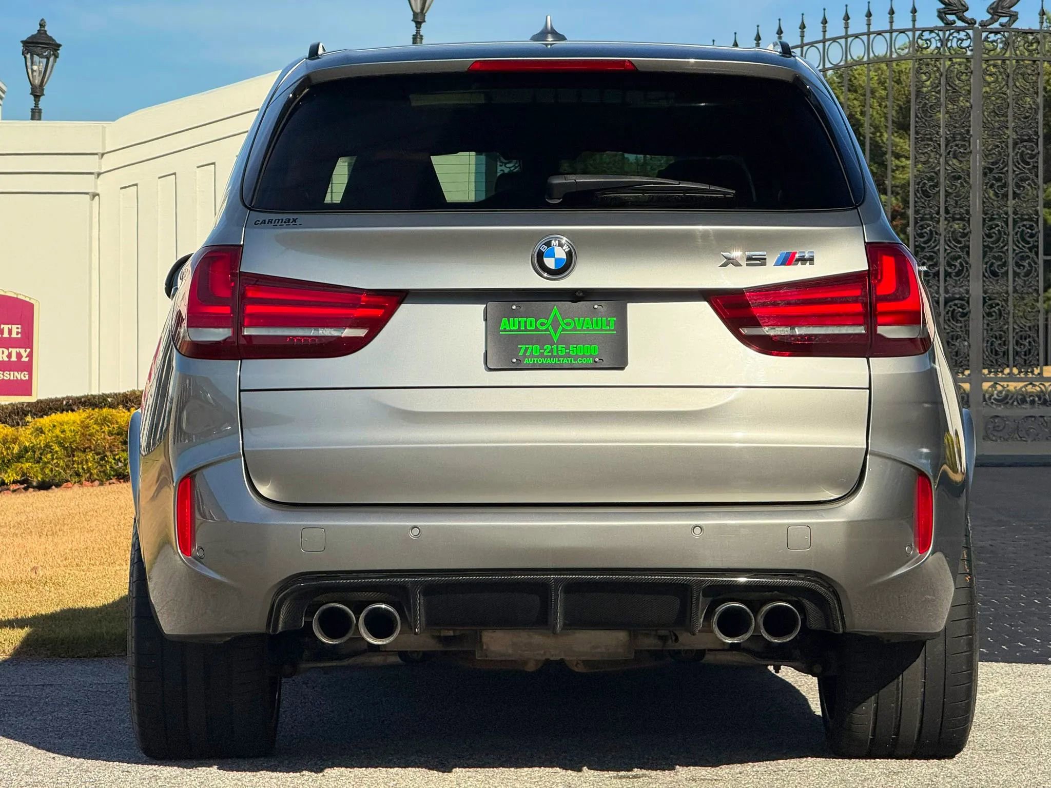 Used 2016 BMW X5 M image 10