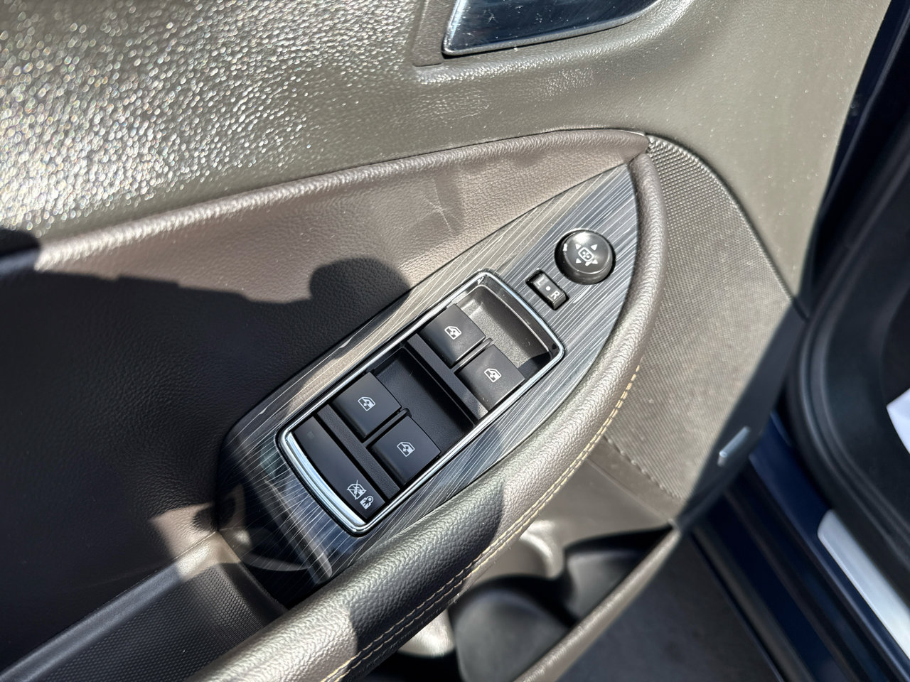 Used 2017 Chevrolet Impala Premier w/ Enhanced Convenience Package image 10