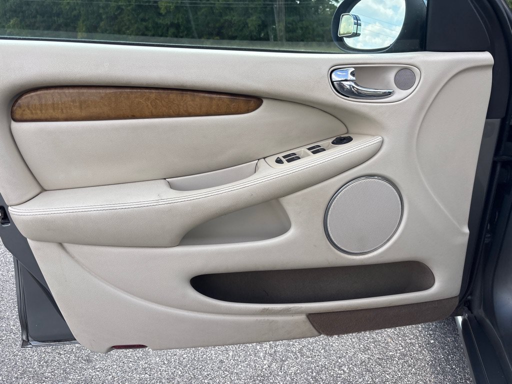 Used 2005 Jaguar X-TYPE 3.0 AWD/4WD image 10