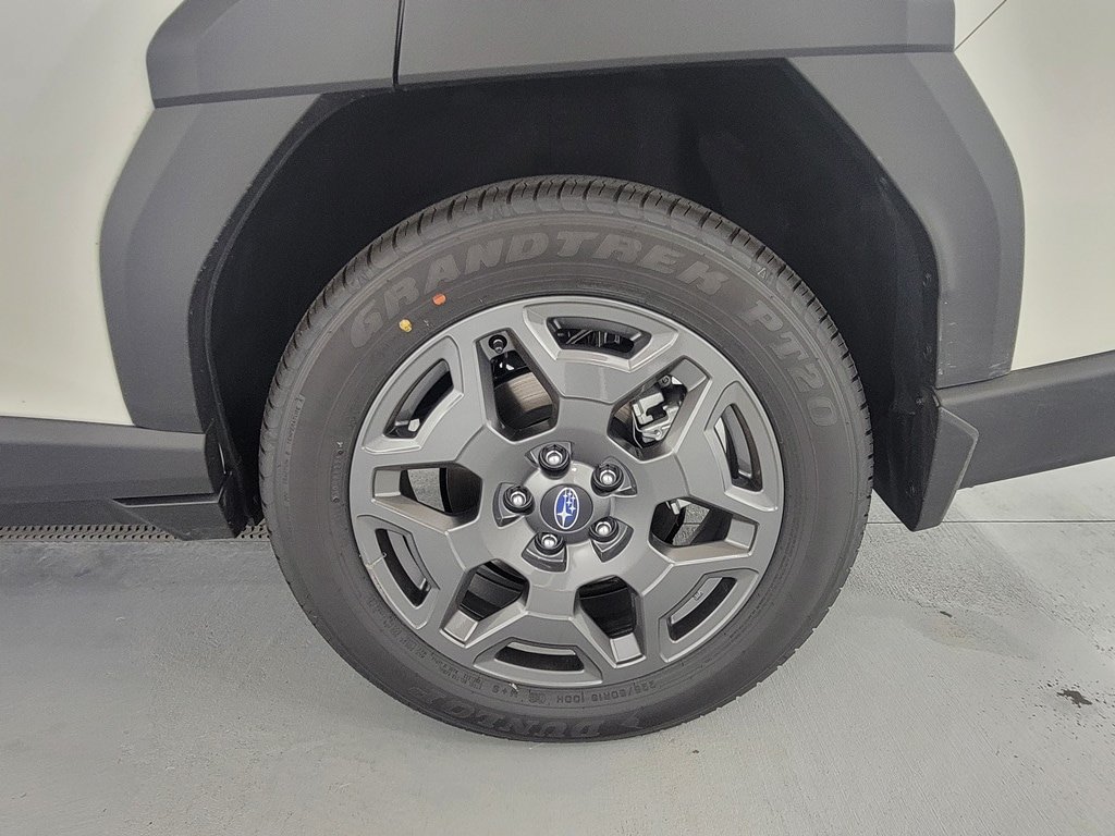 Used 2025 Subaru Forester Limited AWD/4WD image 7
