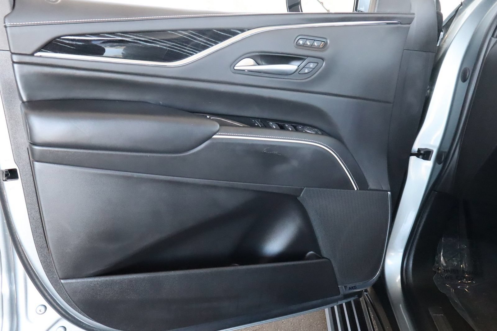 Used 2023 Cadillac Escalade V AWD/4WD image 19