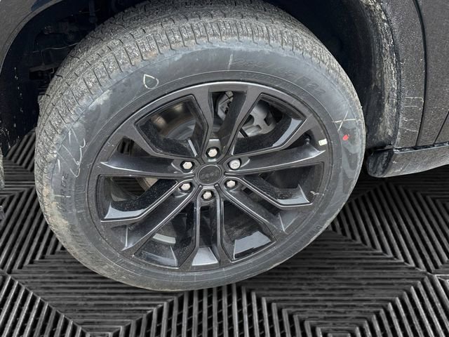 New 2026 Jeep Grand Wagoneer Summit w/ Premium Group III image 9