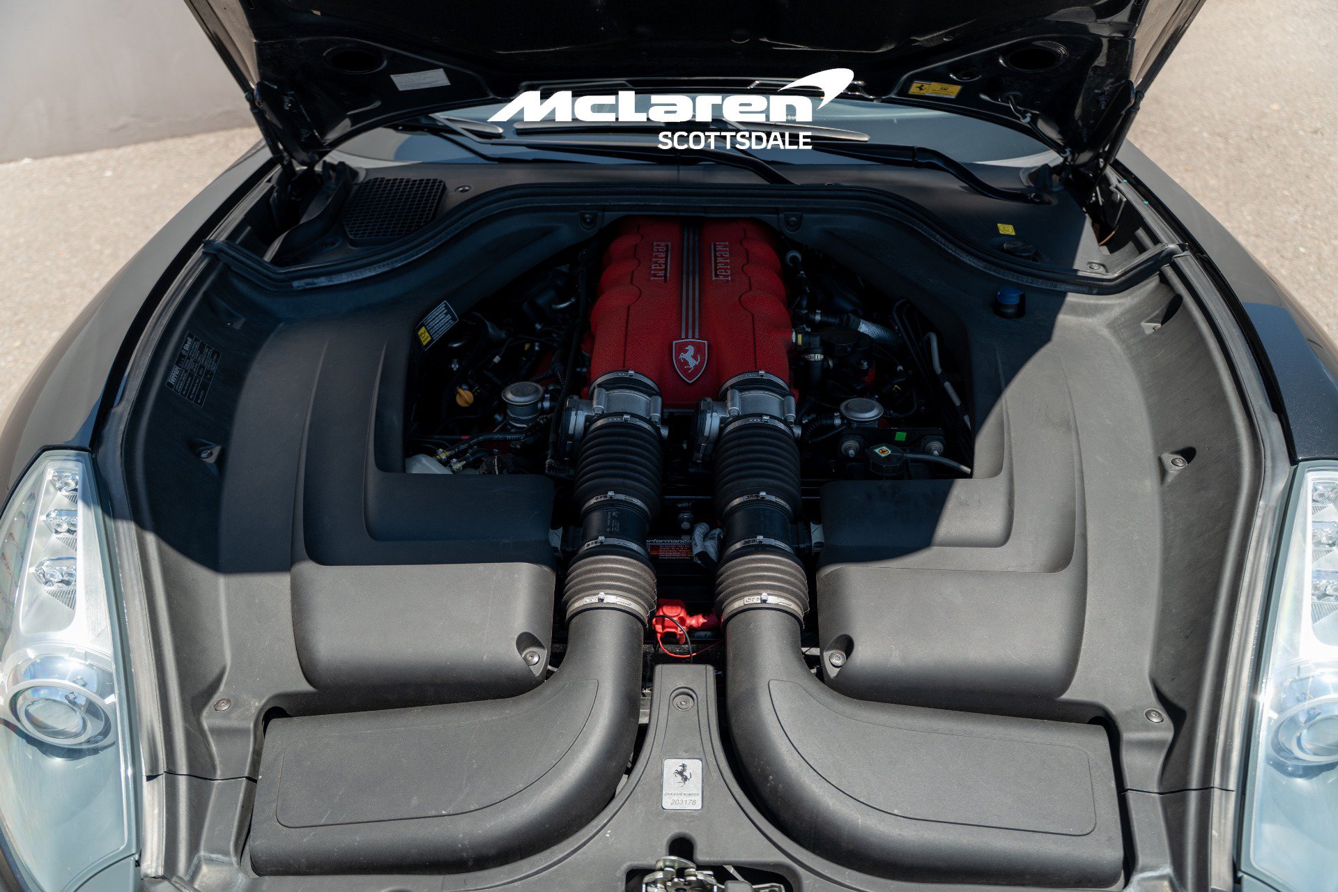 Used 2014 Ferrari California RWD image 11
