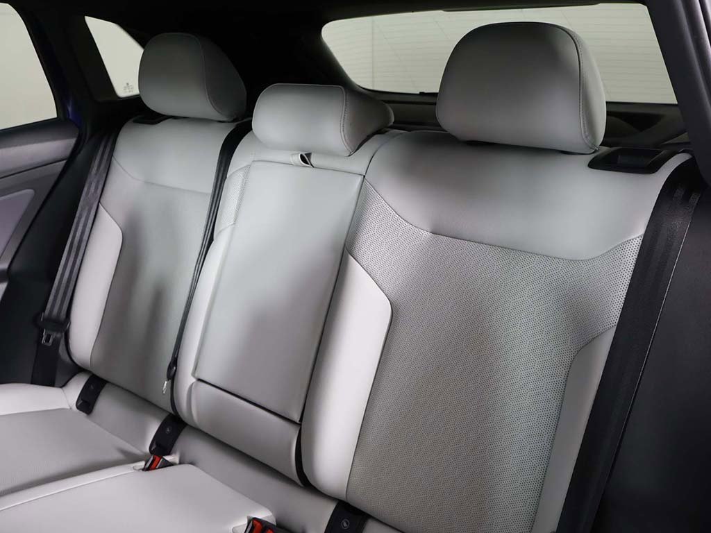 Used 2021 Volkswagen ID.4 Pro S image 34