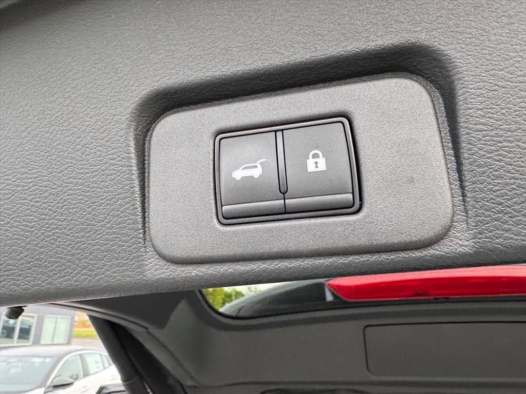 Certified 2025 Nissan Rogue Platinum w/ Platinum Premium Package image 11