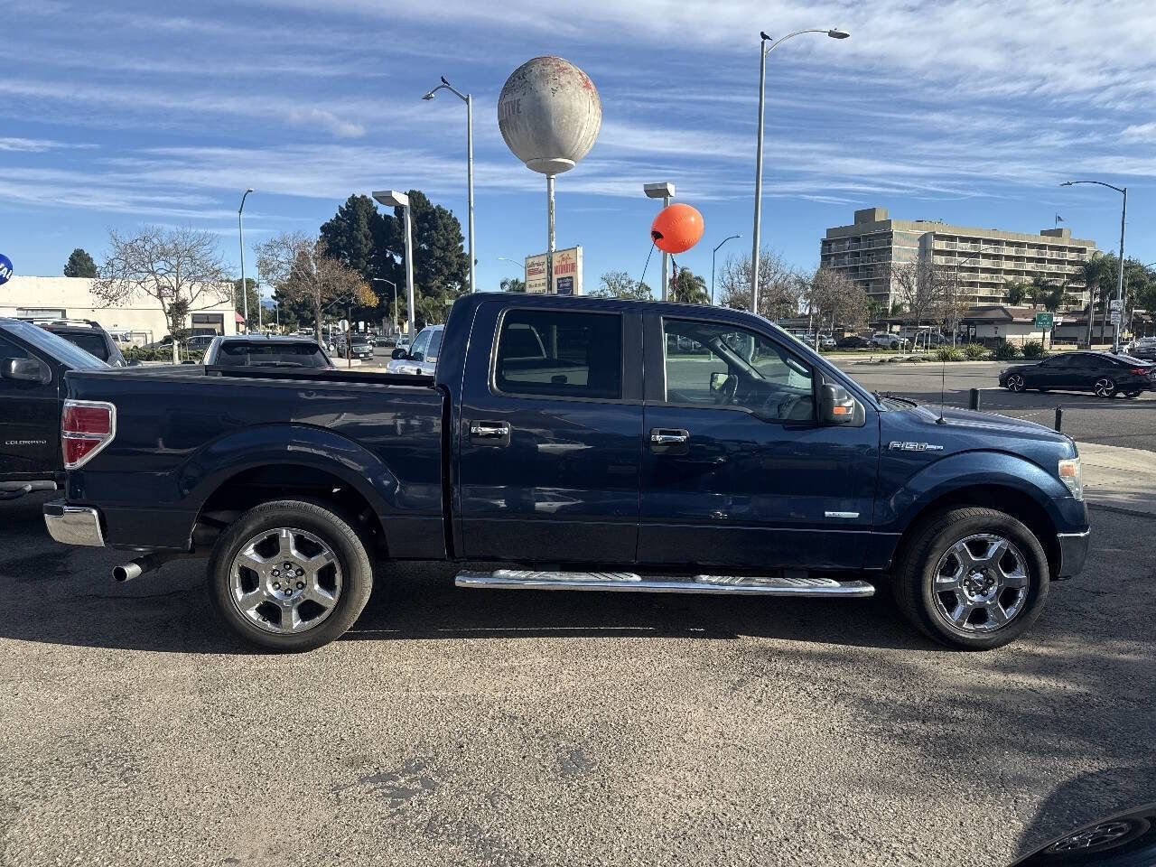Used 2014 Ford F150 XLT w/ Equipment Group 302A Luxury image 8