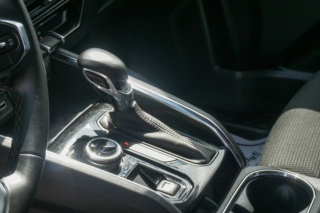 Used 2024 GMC Canyon Elevation w/ Trailering Package image 16