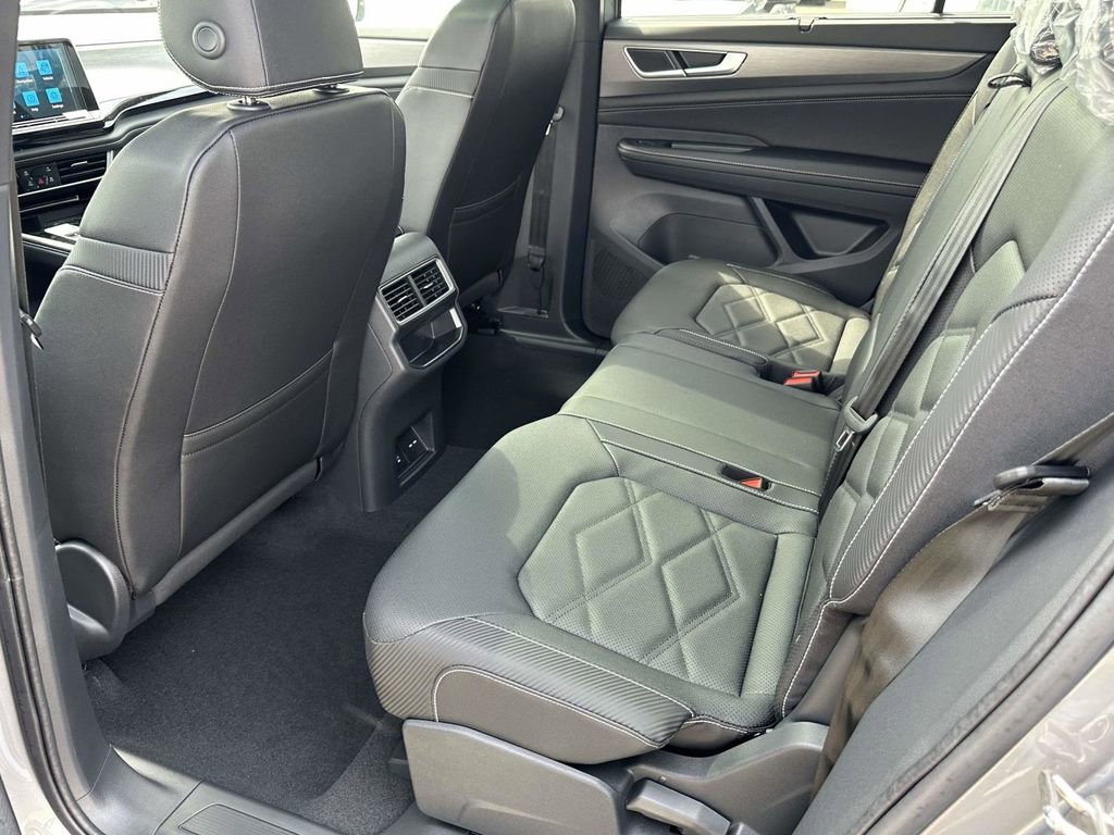 New 2026 Volkswagen Atlas Cross Sport SE image 9