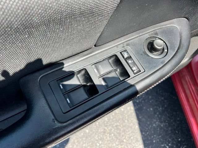 Used 2013 Dodge Avenger SE FWD image 20