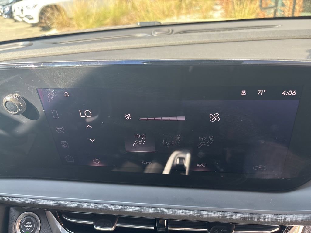 Used 2024 Buick Envista Avenir image 32