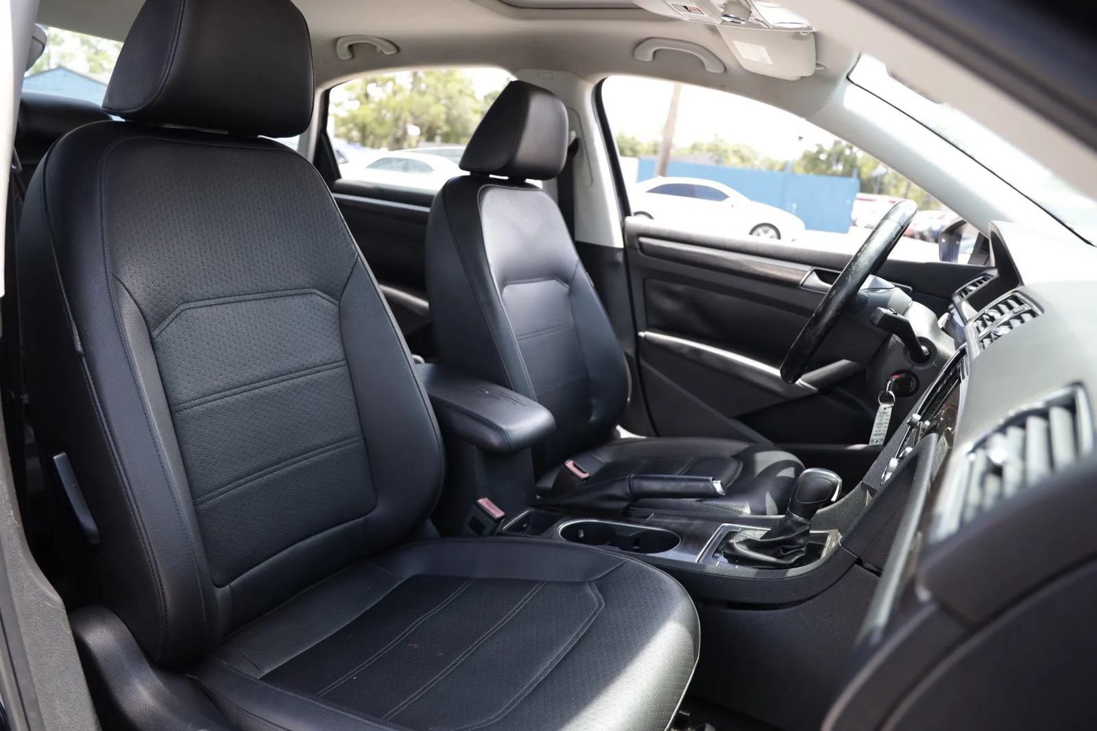 Used 2016 Volkswagen Passat 1.8T SE FWD image 22