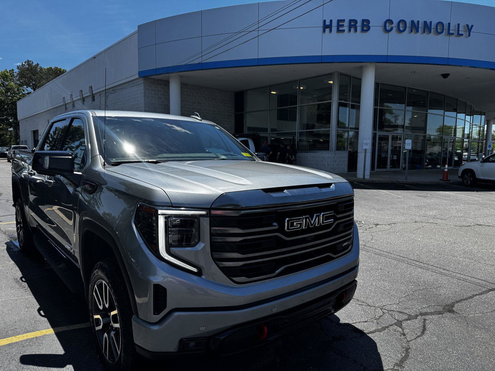 Certified 2024 GMC Sierra 1500 AT4 w/ Technology Package