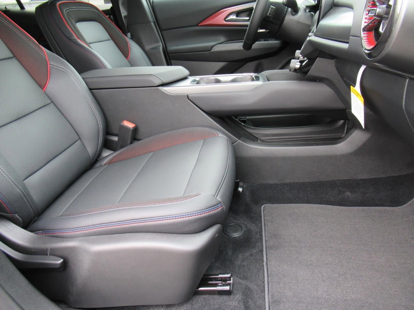 New 2026 Chevrolet Equinox EV RS FWD image 11