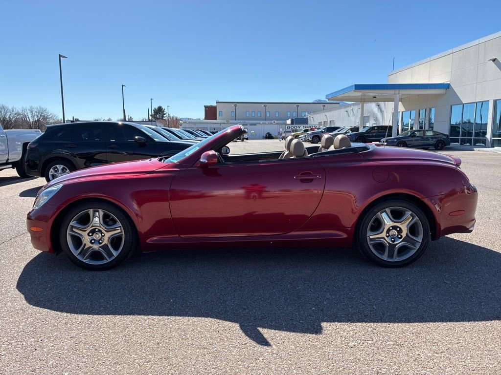 Used 2007 Lexus SC 430 Convertible RWD image 2