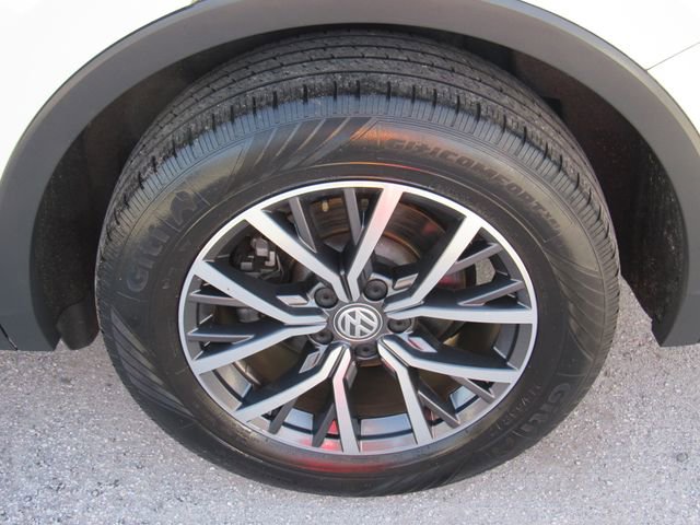 Used 2021 Volkswagen Tiguan S image 14