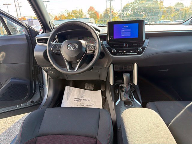 Used 2024 Toyota Corolla Cross AWD Hybrid image 17