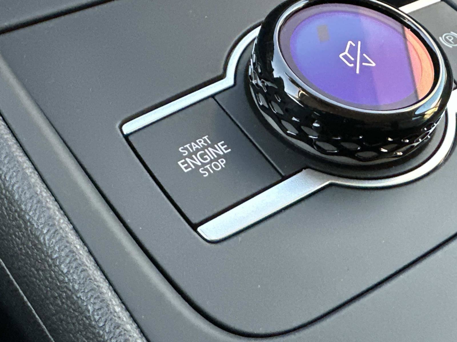 New 2026 Volkswagen Tiguan SE image 27