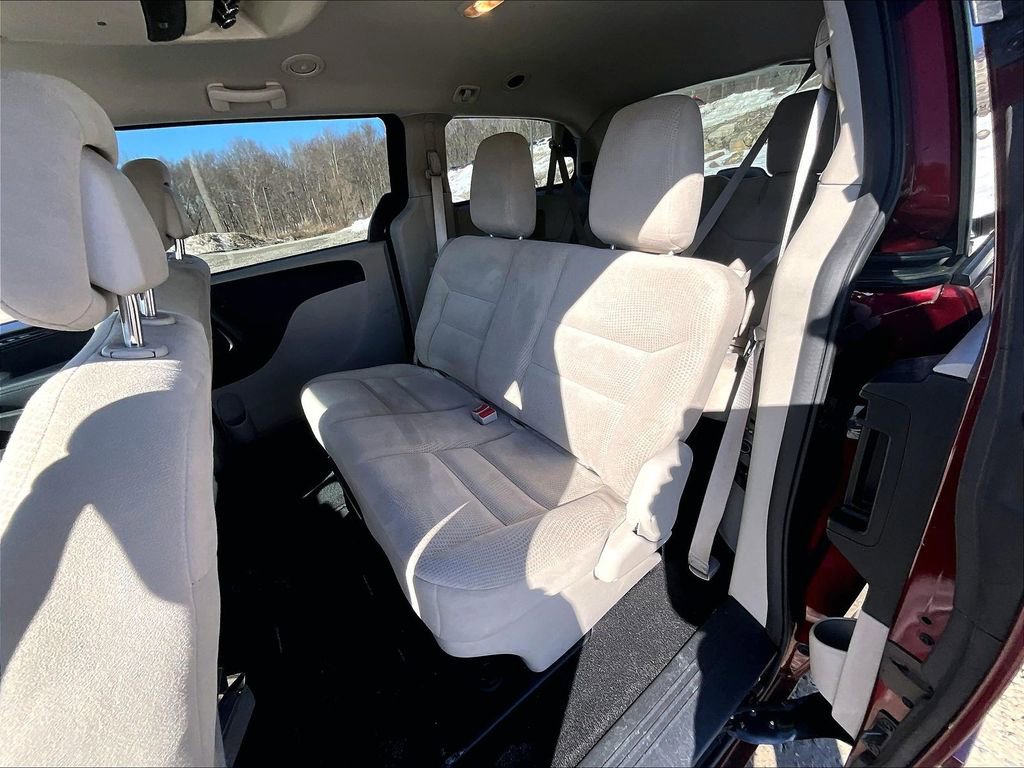 Used 2017 Dodge Grand Caravan SE w/ Power Window Group image 23