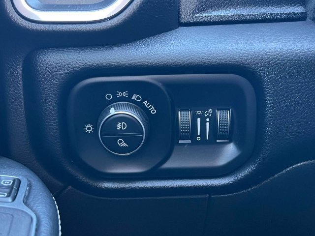 Used 2024 RAM 2500 Laramie w/ Safety Group AWD/4WD image 19