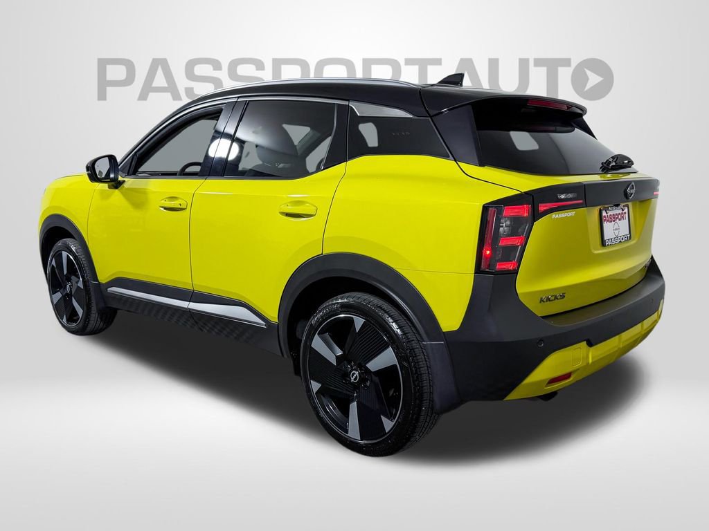 Certified 2025 Nissan Kicks SR image 5